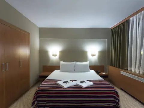 Kent Hotel - Photo 3