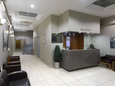 Kent Hotel - Photo 2