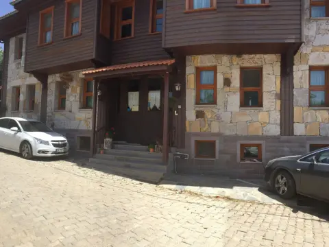 Konak Lapeistra - Photo 1