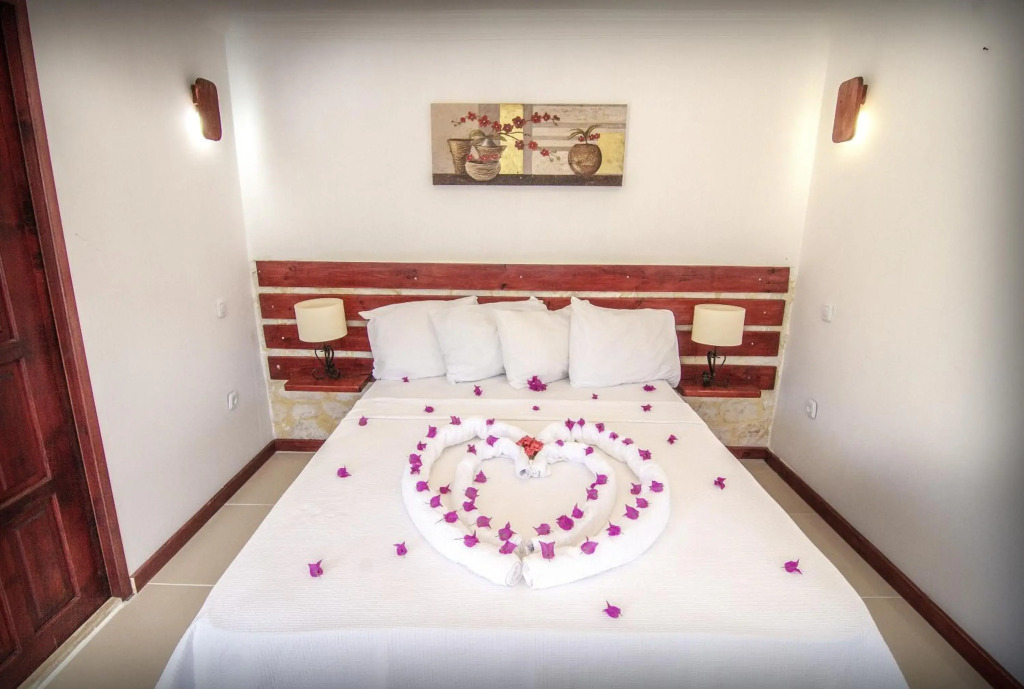 Korsan Ada Hotel - Photo 2