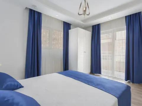 Kybele Suits - Photo 2