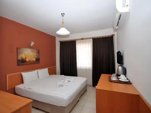 Lale Hotel - Photo 1