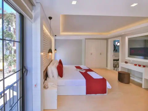 Lale Hotel - Photo 3