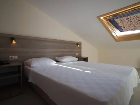 Lantana Aparts - Photo 3