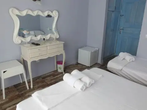 Lapis Port Surf Hotel - Photo 3