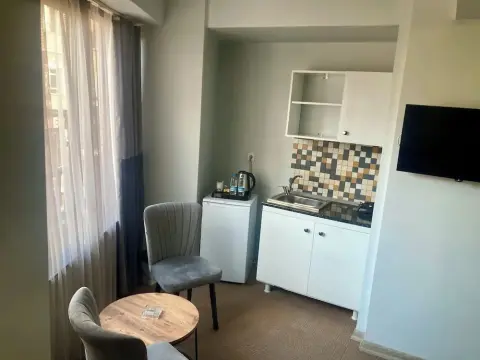 Last Point Suit Apart - Photo 3