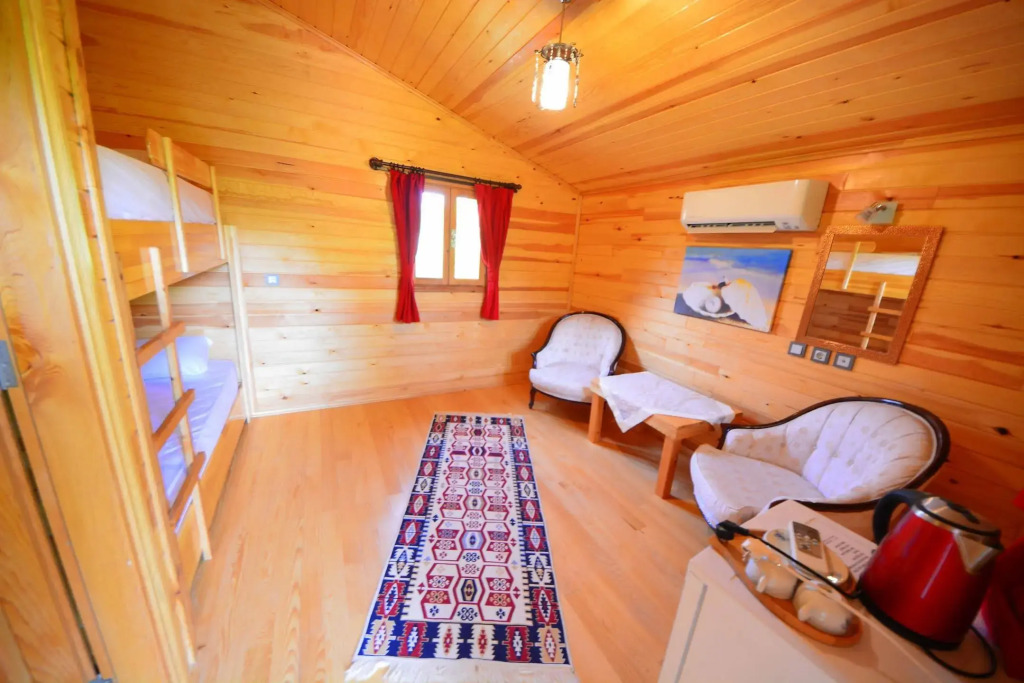 Lemon Garden Lodge - Photo 2