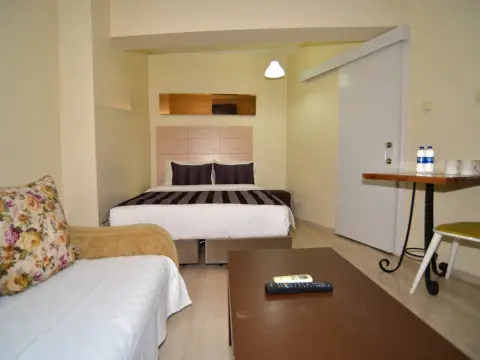 Hotel Liva Suite - Photo 2