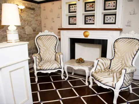 Lola 38 Hotel - Photo 3