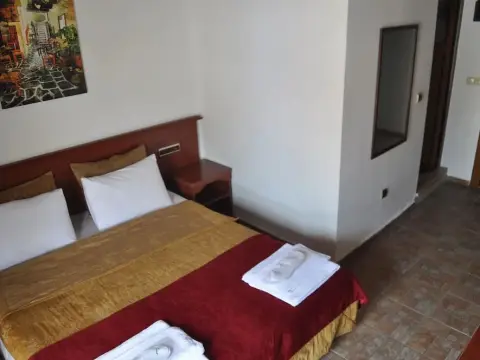 Longhouse Inn Hotel - Foto 3