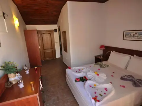 Longhouse Inn Hotel - Foto 2