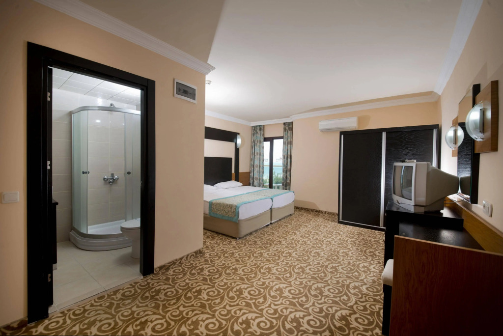 Mc Mahberi Beach Hotel - Photo 2