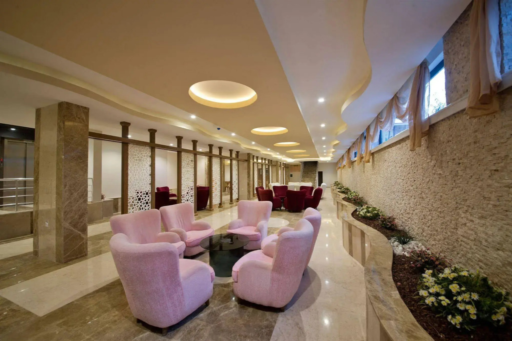 Mc Mahberi Beach Hotel - Photo 1