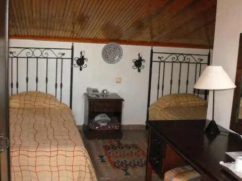 Meldi Hotel - Photo 4