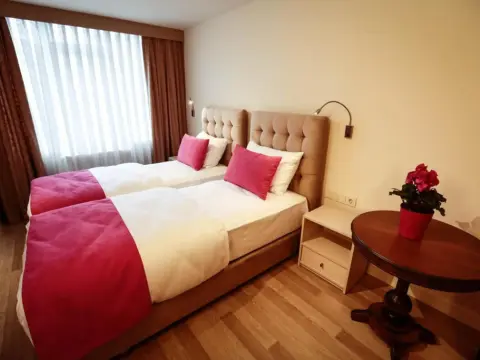 Melek Hotels Moda - Photo 2