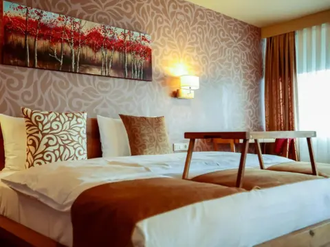 Melek Hotels Moda - Photo 3