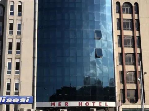 Mer Hotel - Photo 1