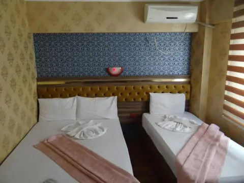 Meta Hotel - Photo 1