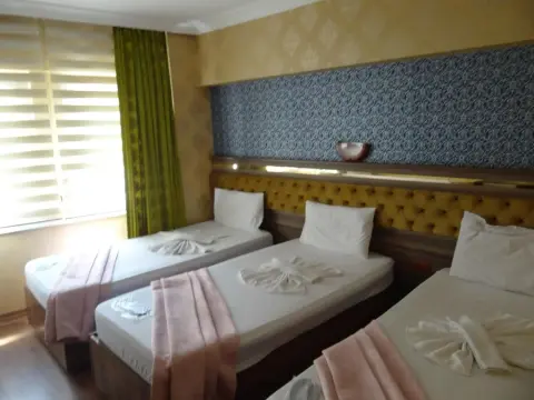 Meta Hotel - Photo 2