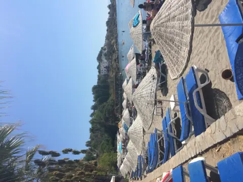 Meteor Beach Hotel - Photo 4