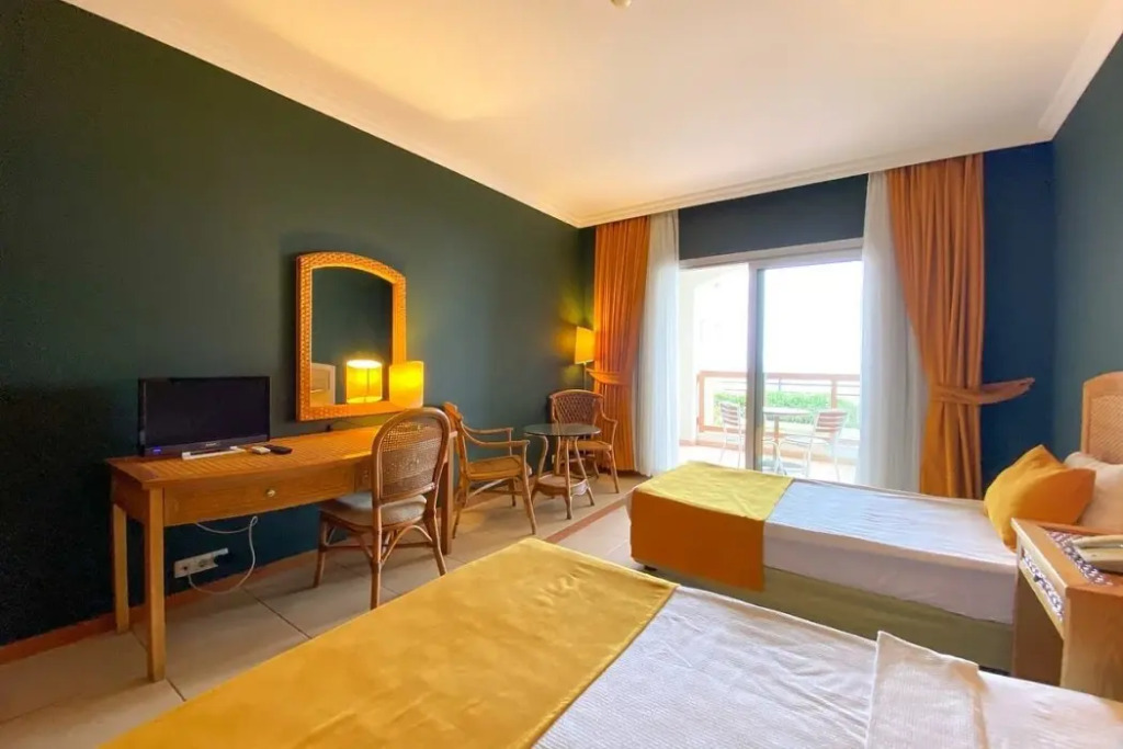 Middle Town Bodrum Beach Hotel - Photo 2