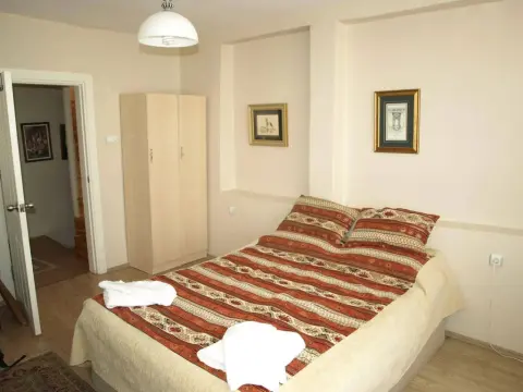 Midillis Art Apartment - Photo 3