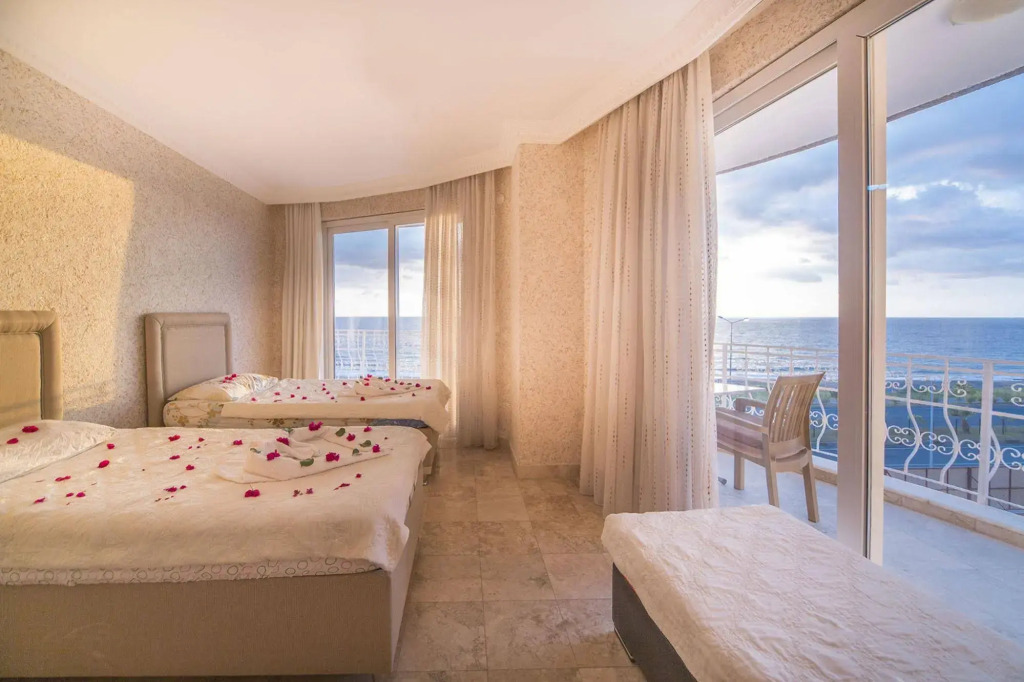 Milano Beach Family Hotel - Photo 4