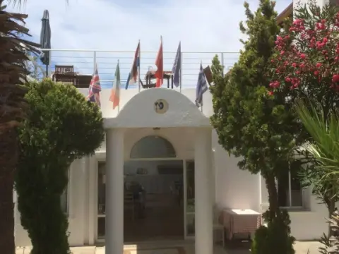 Ministar Hotel - Photo 1