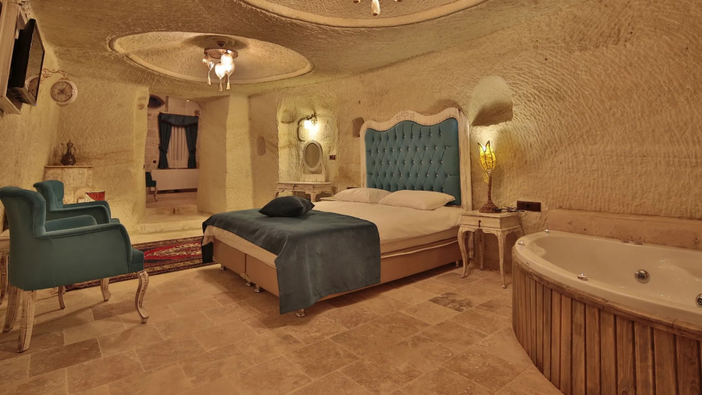 Miracle Cave Hotel - Photo 2