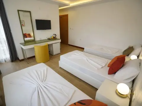 Mons Casa Boutique Hotel - Photo 2