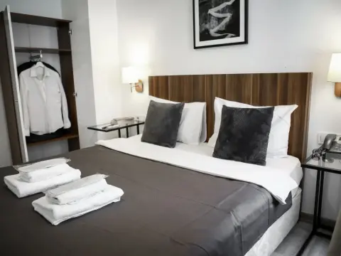 Montena Suit - Photo 2