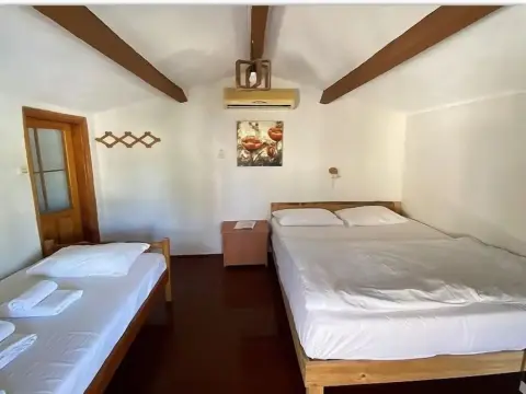 Montenegro Motel - Photo 3