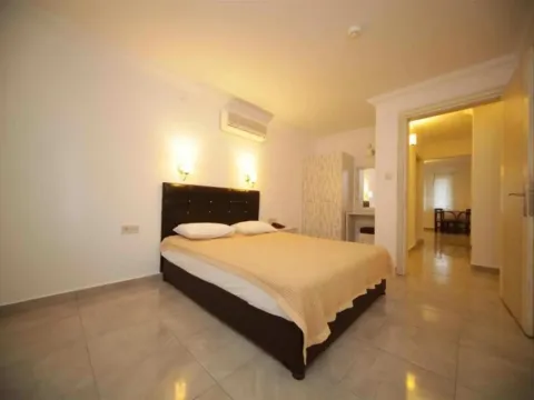 Moonlight Apartments - Photo 3