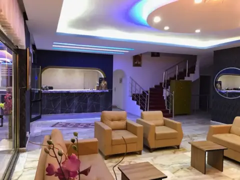 Moonlight Hotel - Photo 2