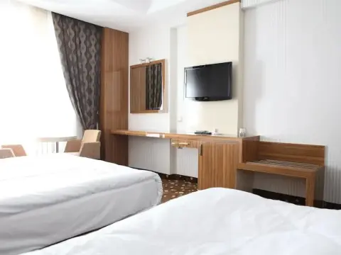 Mostar Hotel - Photo 3