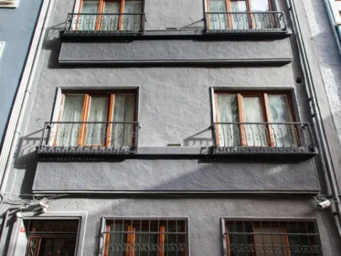 Myra Pera Apartments - Photo 1