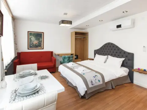 Myra Pera Apartments - Photo 3