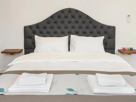 Myra Pera Apartments - Photo 4