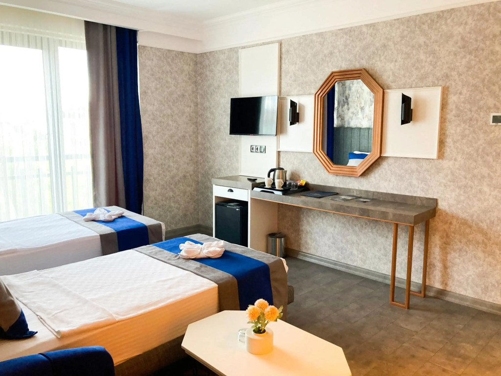Nenessa Hotel - Photo 2