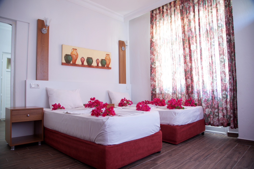 Nergos Side Hotel - Photo 3