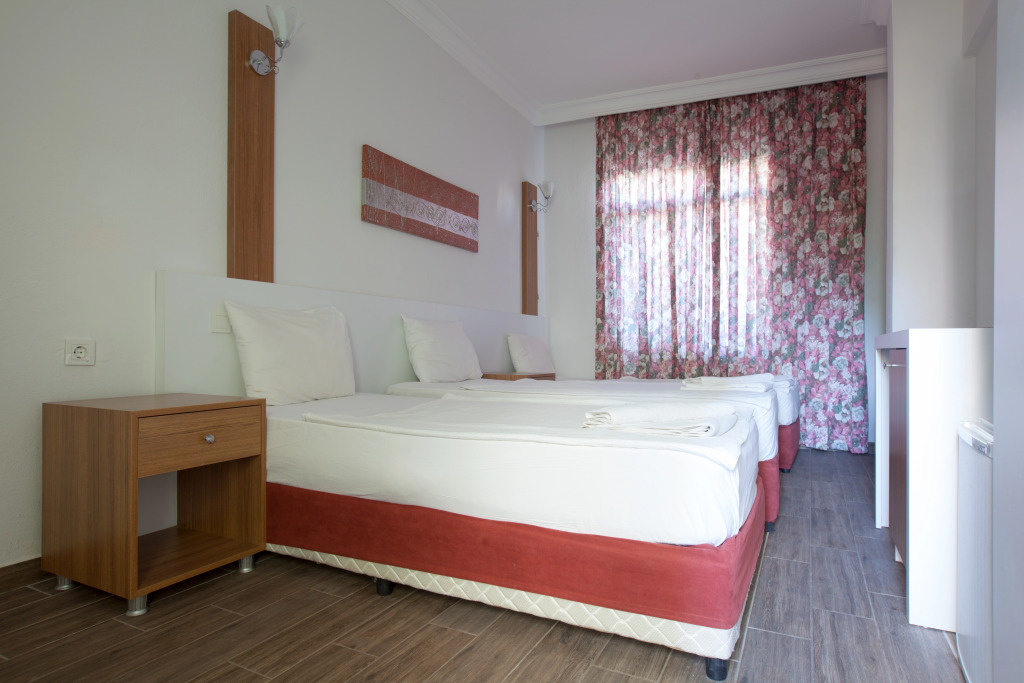 Nergos Side Hotel - Photo 4