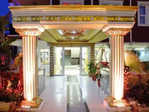 New York Hotel - Photo 1