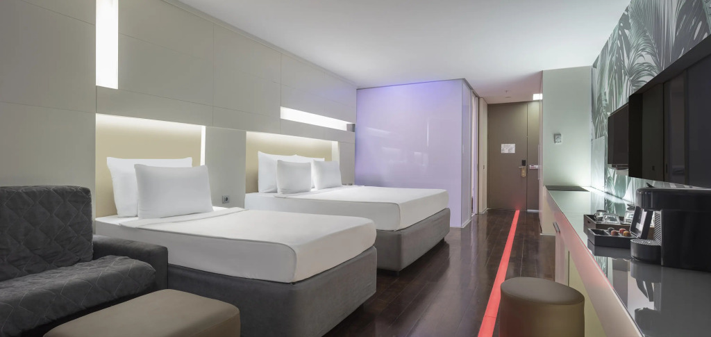 Nirvana Cosmopolitan - Photo 4