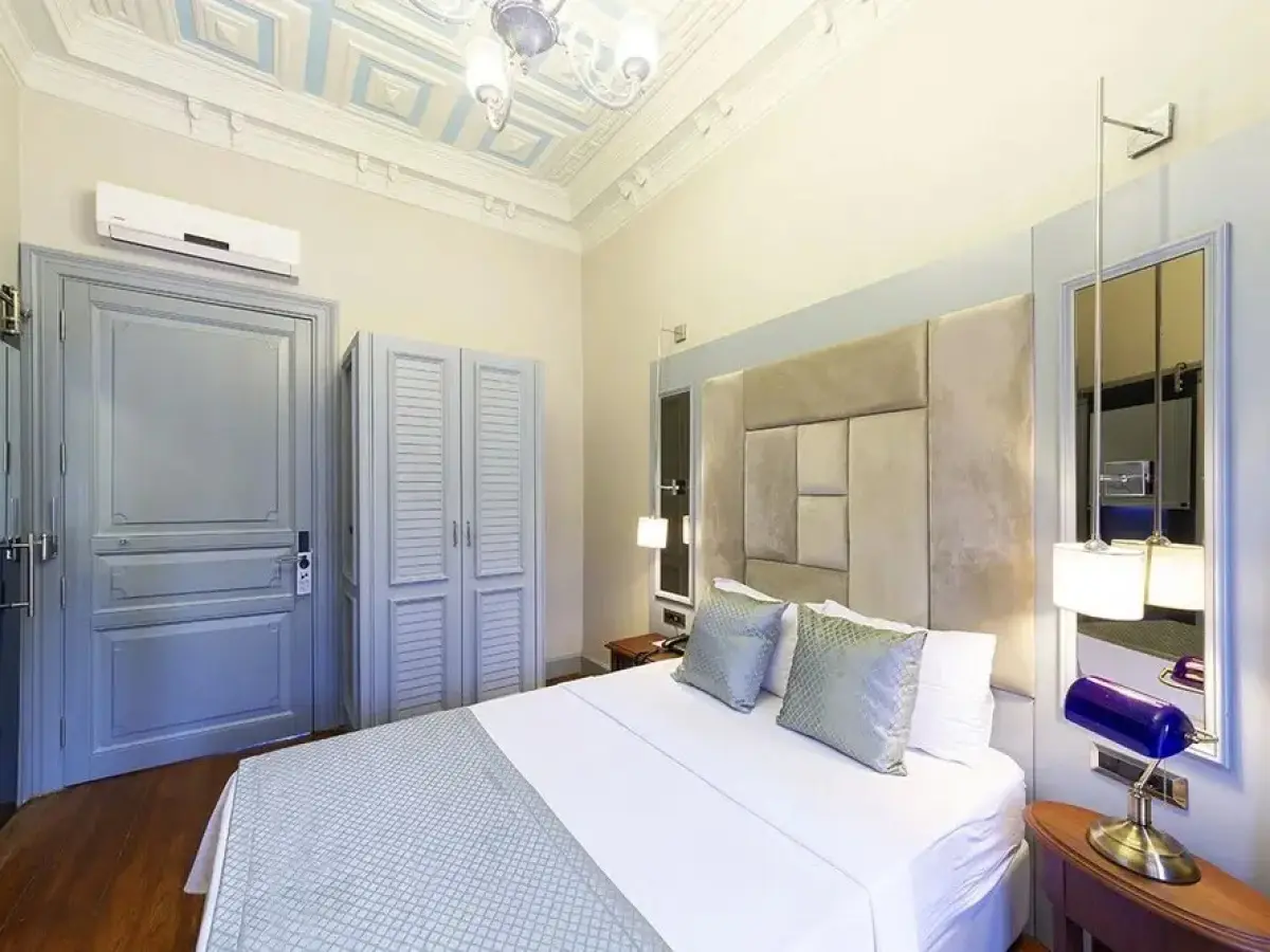 No2 Hotel By ?ükrü Büyükada