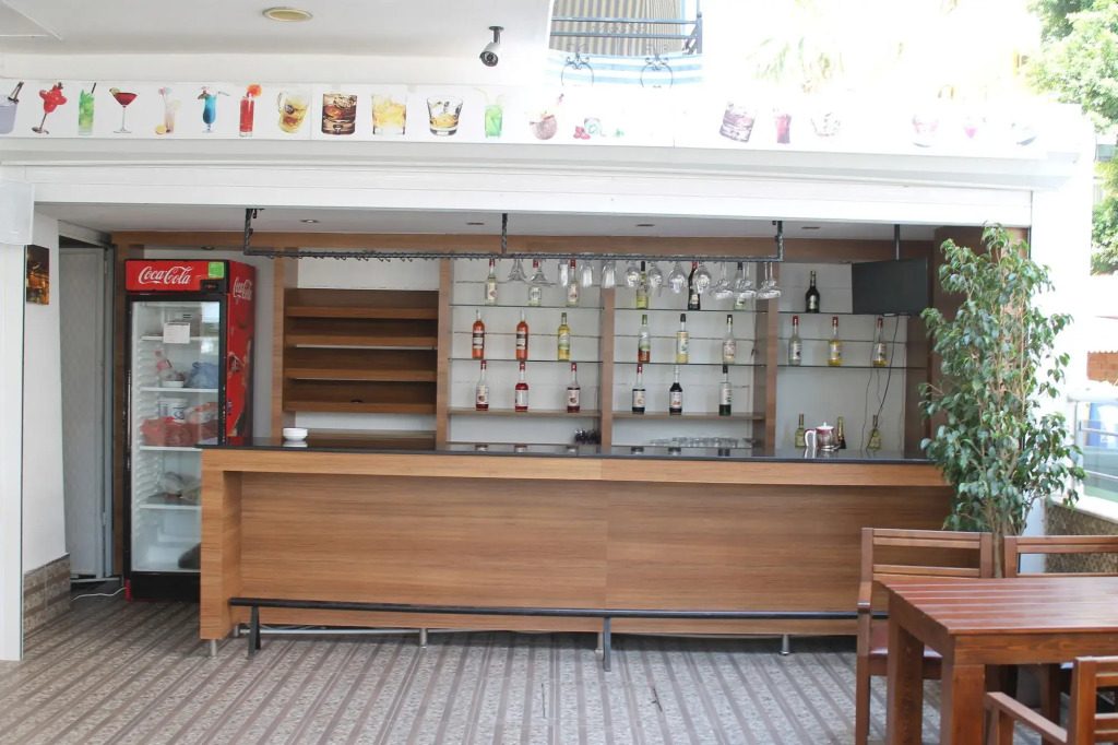 North Point Hotel - Photo 1