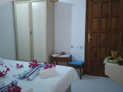 Old Kalamaki Pansiyon - Photo 1