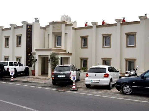 Olivias Group Hotel - Photo 1