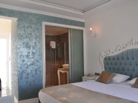 Olivias Group Hotel - Photo 2