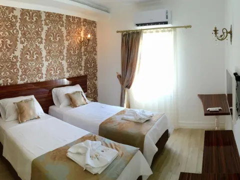 Olivias Group Hotel - Photo 4