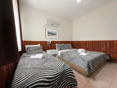 Ones Pansi̇yon - Photo 1